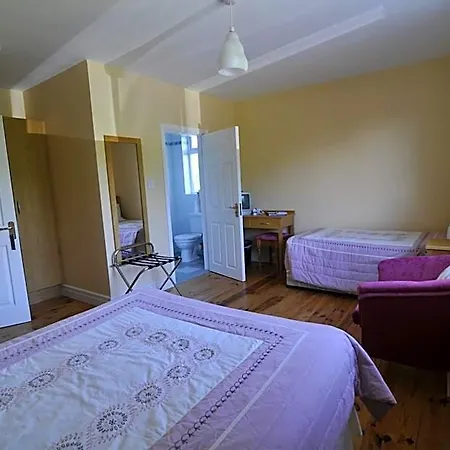Carrowntober House Bed & Breakfast