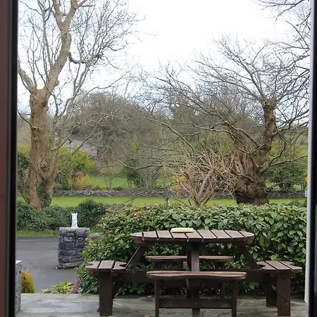 Bed & Breakfast Carrowntober House 4*
